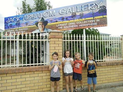 Photo: Absaloms Gallery